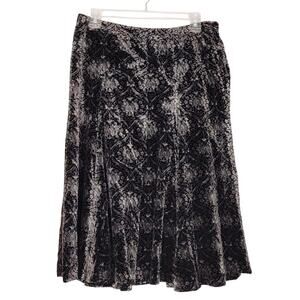 Nygard Collection Black Velvet Midi Skirt Geometric Shimmer/Metallic Womens Sz 8